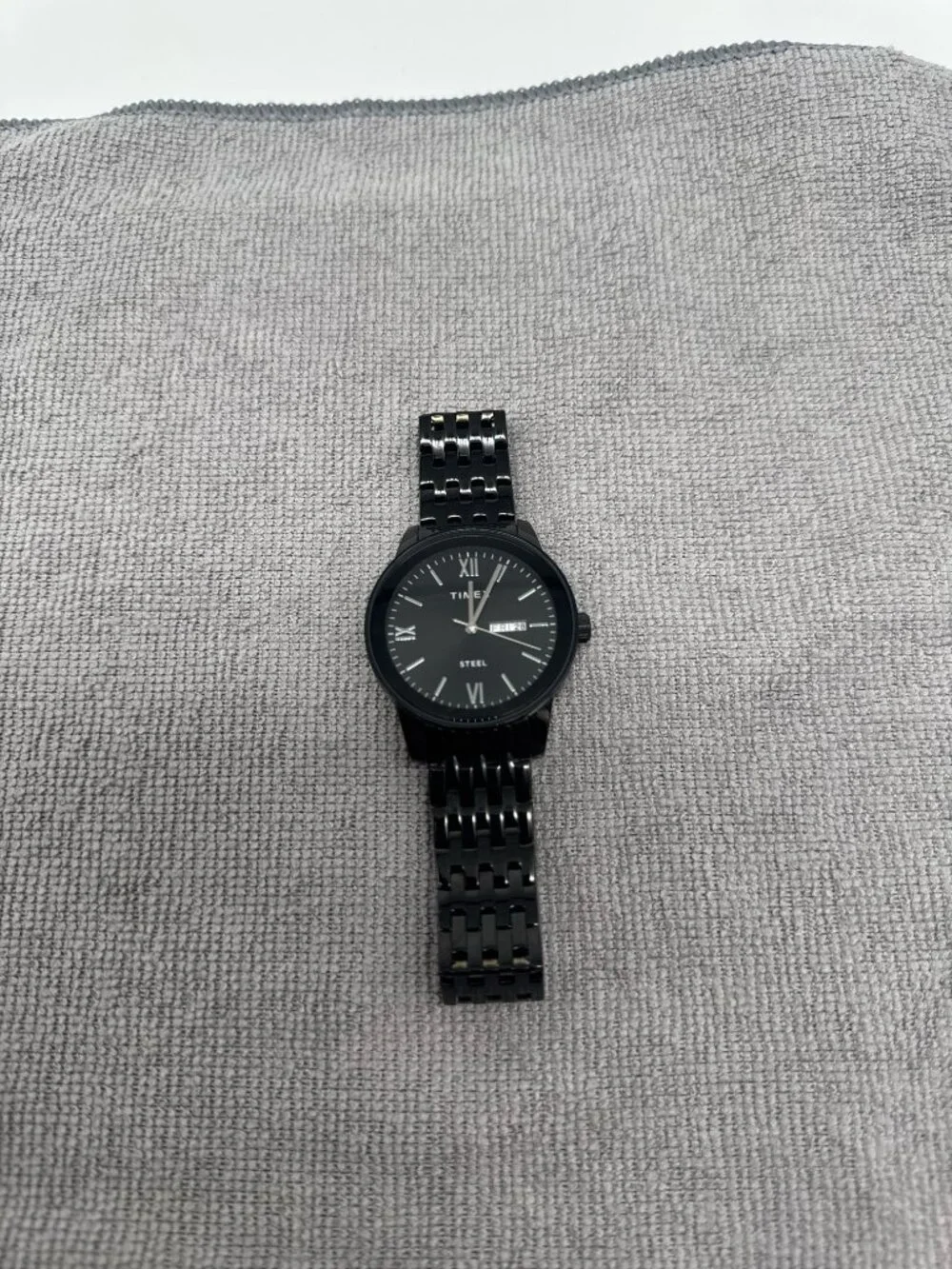 Timex Classics Men's 41 mm Stainless Steel Watch TW2T50400